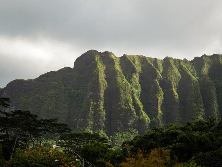 The Koʻolau range in cloud above Windward Oʻahu