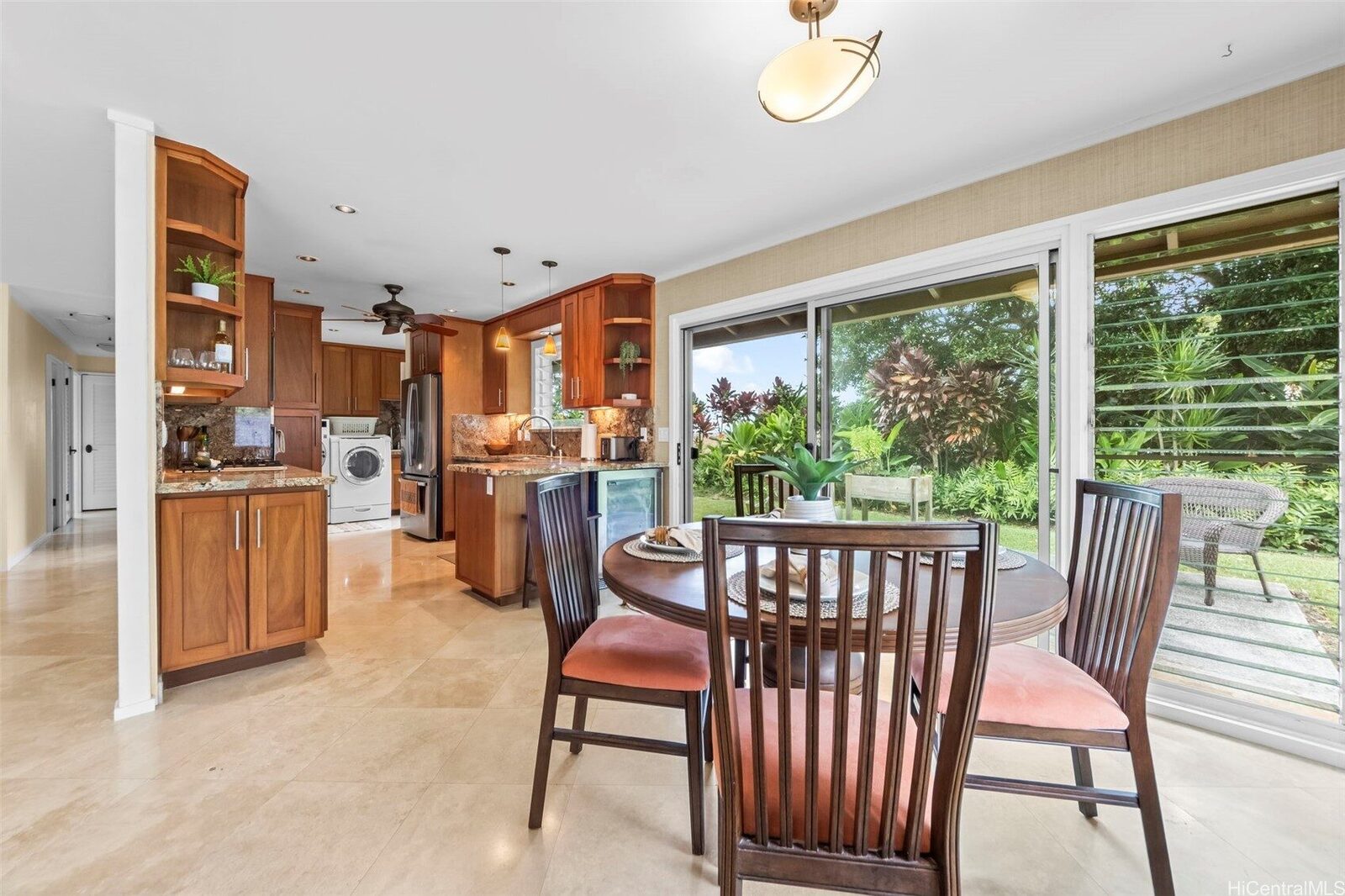 1176 Lunaai Street, Kailua, HI 96734